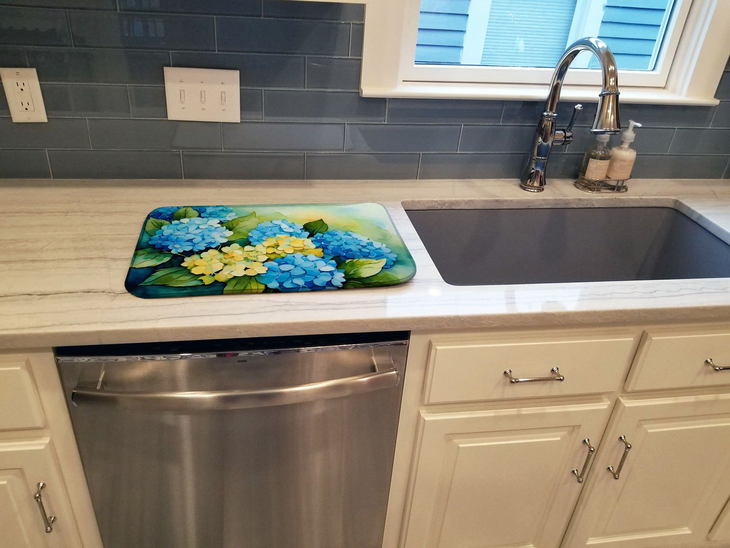 Hydrangeas in Watercolor Dish Drying Mat Absorbent Dish Drying Mat Pad for Kitchen Counter Dish Drainer Mat for Countertop, 14 x 21", Multicolor