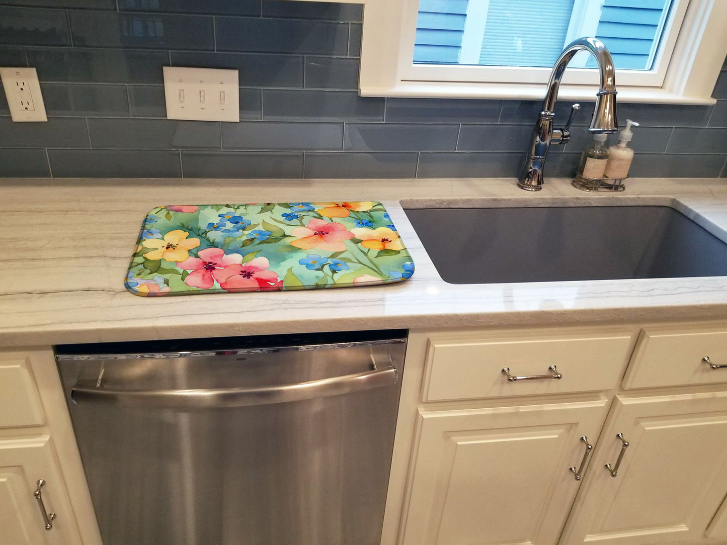 Alaska Forget-me-nots in Watercolor Dish Drying Mat Absorbent Dish Drying Mat Pad for Kitchen Counter Dish Drainer Mat for Countertop, 14 x 21", Multicolor